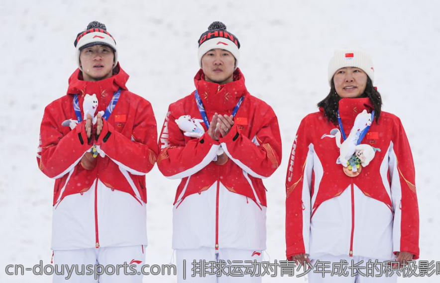 排球运动对青少年成长的积极影响与培养策略